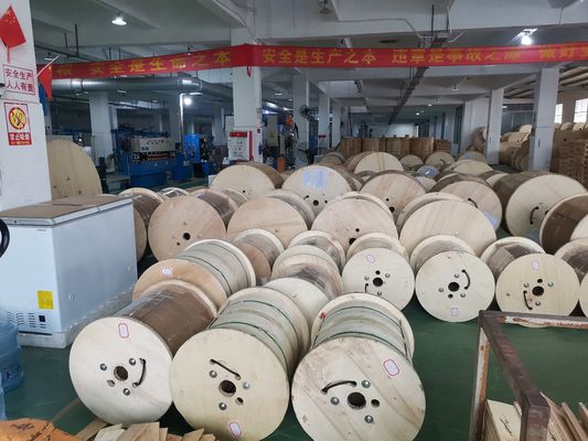 FRP स्ट्रेंथ आउटडोर फाइबर ऑप्टिक केबल ADSS 24 करोड़ 120m स्पैन