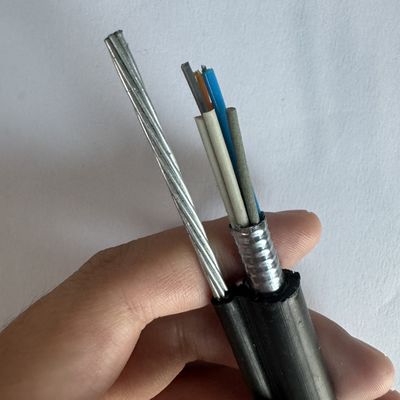 हवाई चित्र 8 स्व-समर्थन GYXTC8S GYTC8A GYXTC8Y GYTC8S स्टील वायर मैसेंजर के साथ फाइबर ऑप्टिक केबल