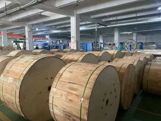 पनडुब्बी फाइबर ऑप्टिक केबल GYTA33 48 96 144 कोर पानी के नीचे फाइबर ऑप्टिक केबल