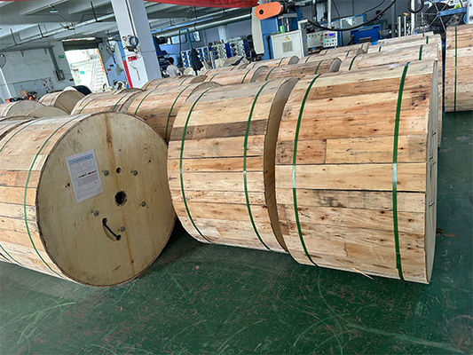 चित्र 8 फाइबर ऑप्टिक केबल 24 48 कोर ऑप्टिक फाइबर केबल OFC 96 कोर हवाई फाइबर केबल