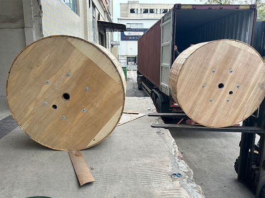 ADSS फाइबर ऑप्टिक केबल 96 कोर PE शीथ 600 मीटर स्पैन