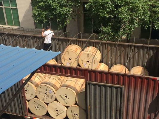 दूरसंचार के लिए आउटडोर GYFXTY 2 4 6 कोर फाइबर ऑप्टिक केबल