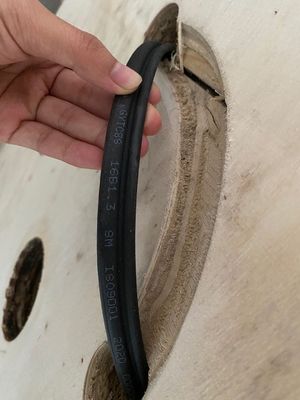 स्टील वायर ताकत GYTC8S चित्रा 8 फाइबर ऑप्टिक केबल पीई शीथ