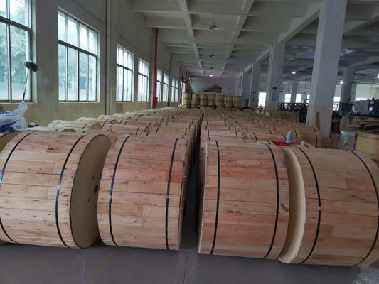 GYTC8S चित्र 8 एरियल फाइबर ऑप्टिक केबल पीई जैकेट