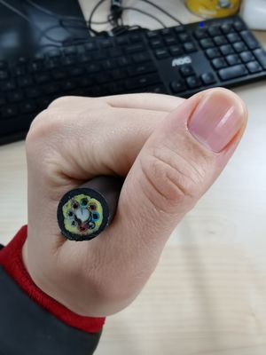 सिंगल मोड 24 कोर एडीएसएस संचार केबल, सभी ढांकता हुआ फाइबर ऑप्टिक केबल